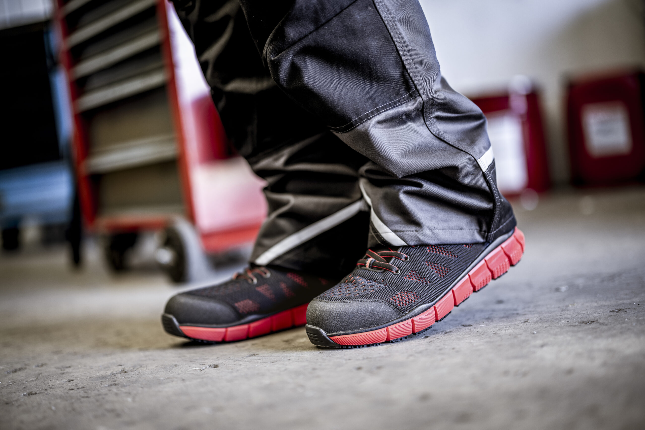 SONIC STEP | S1P Sicherheitshalbschuhe | schwarz / rot | 7440-1060 | Nitras – Bild 4